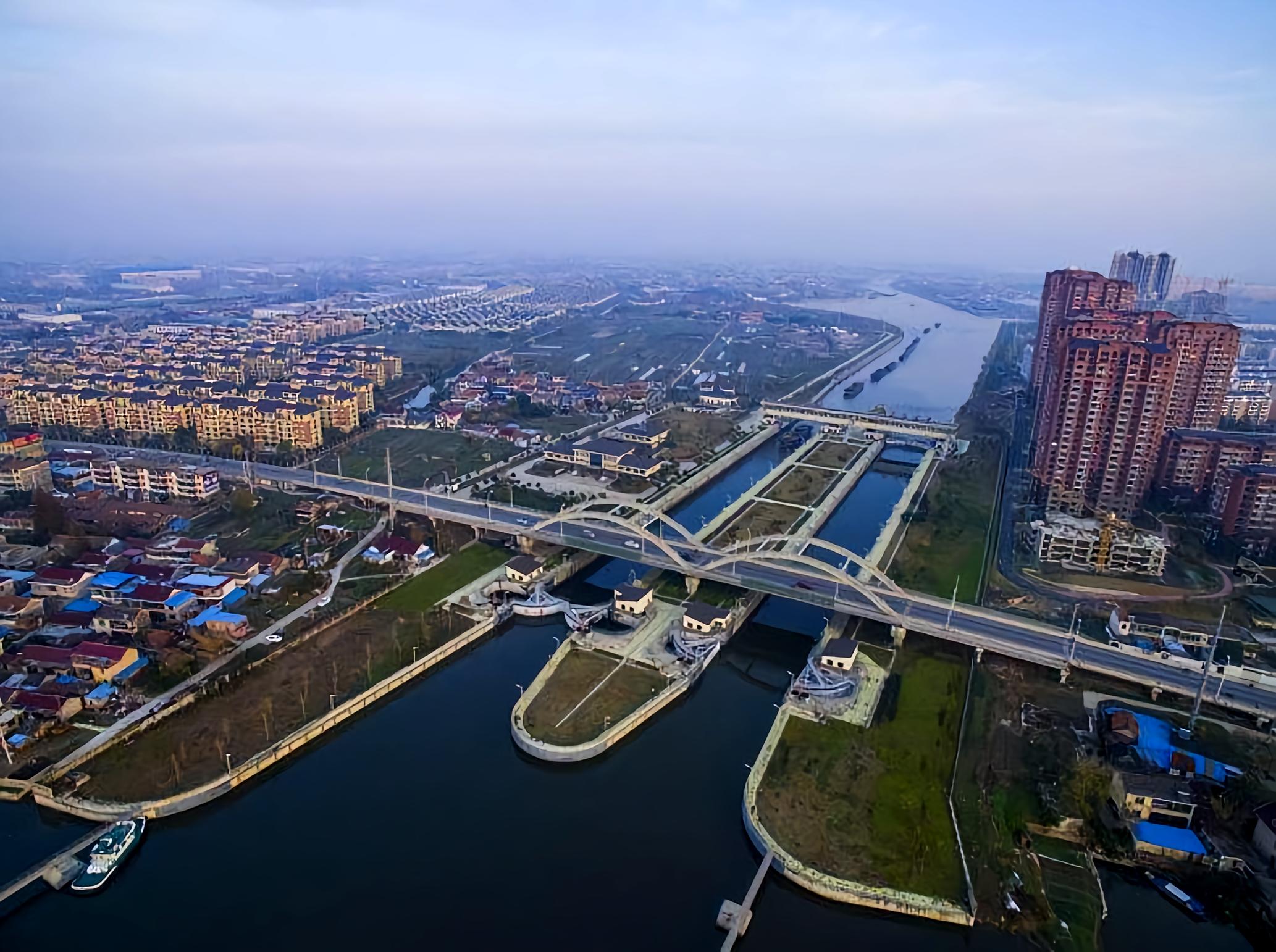 A scenic view of Nantong Tongchong Haitai Zongshanghui Dalou
