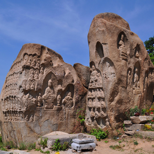 A scenic view of Nanyang Zhenpingputisifogoumoya
