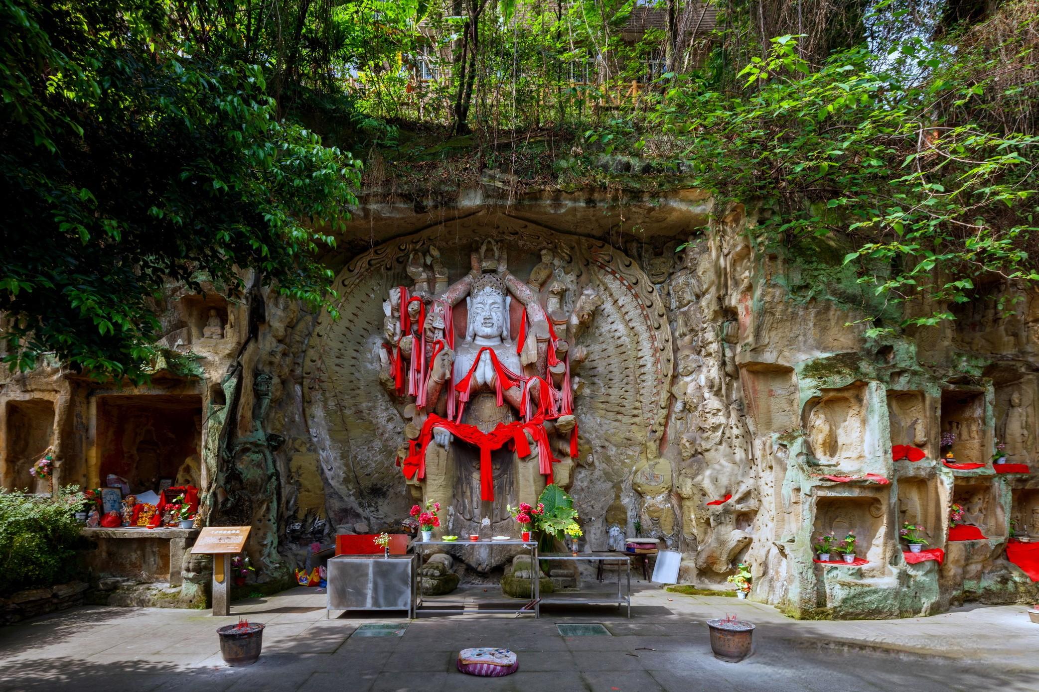 A scenic view of Neijiang Chonglongshan Moya Zaoxiang