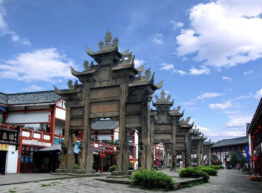 A scenic view of Neijiang Longchang Shipaifang