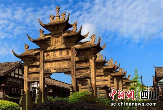 A scenic view of Neijiang Longchang Shipaifang