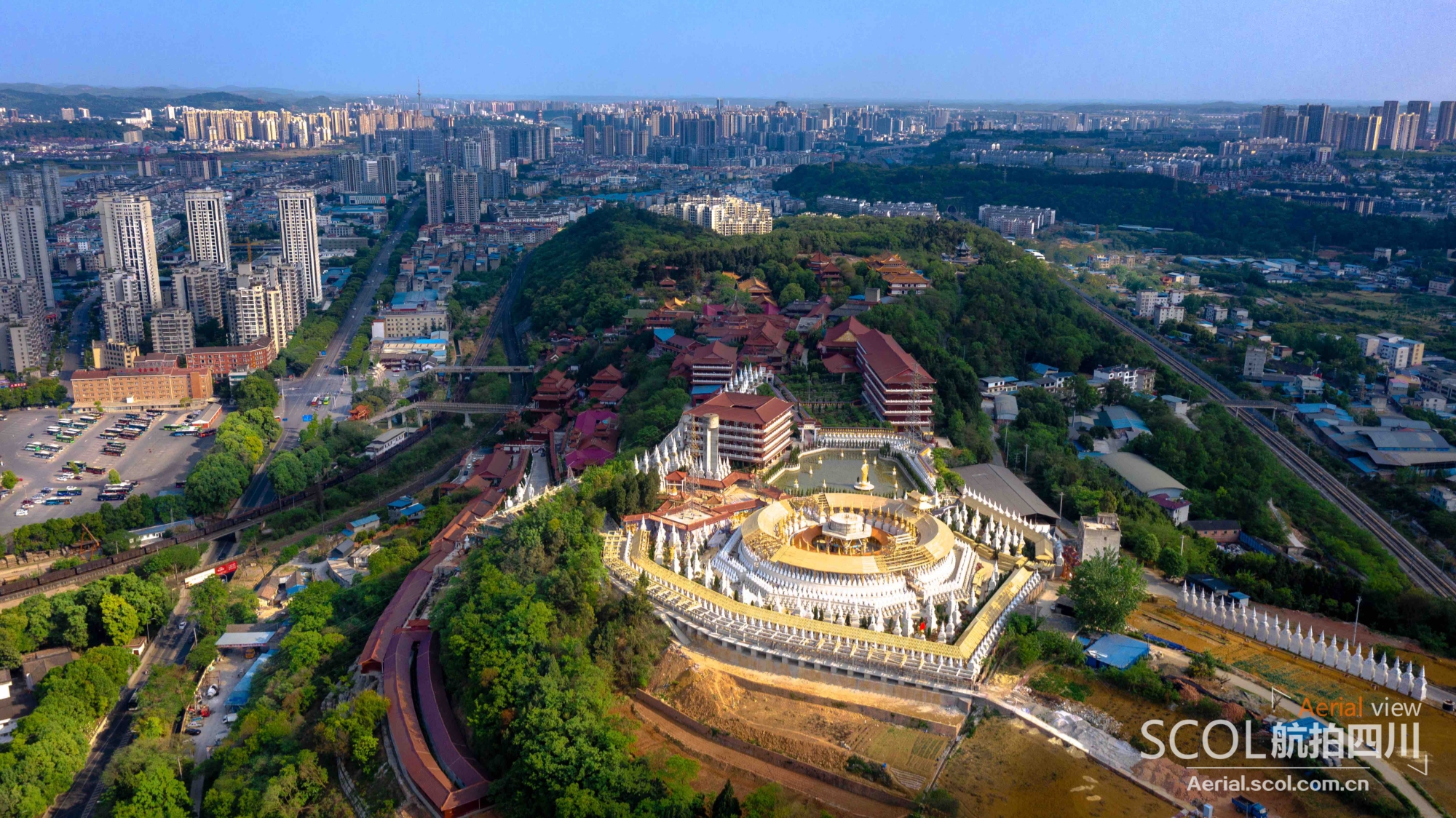 A scenic view of Neijiang Shengshuisi