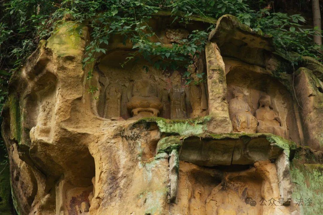A scenic view of Neijiang Xianglongshan Moya Zaoxiang