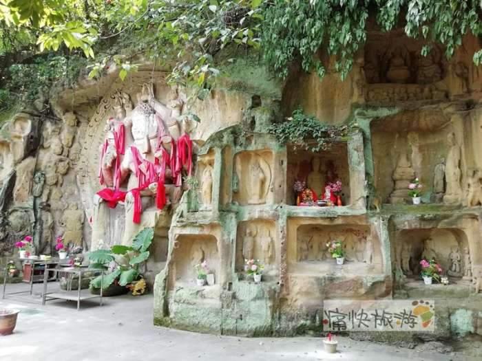 A scenic view of Neijiang Xianglongshan Moya Zaoxiang