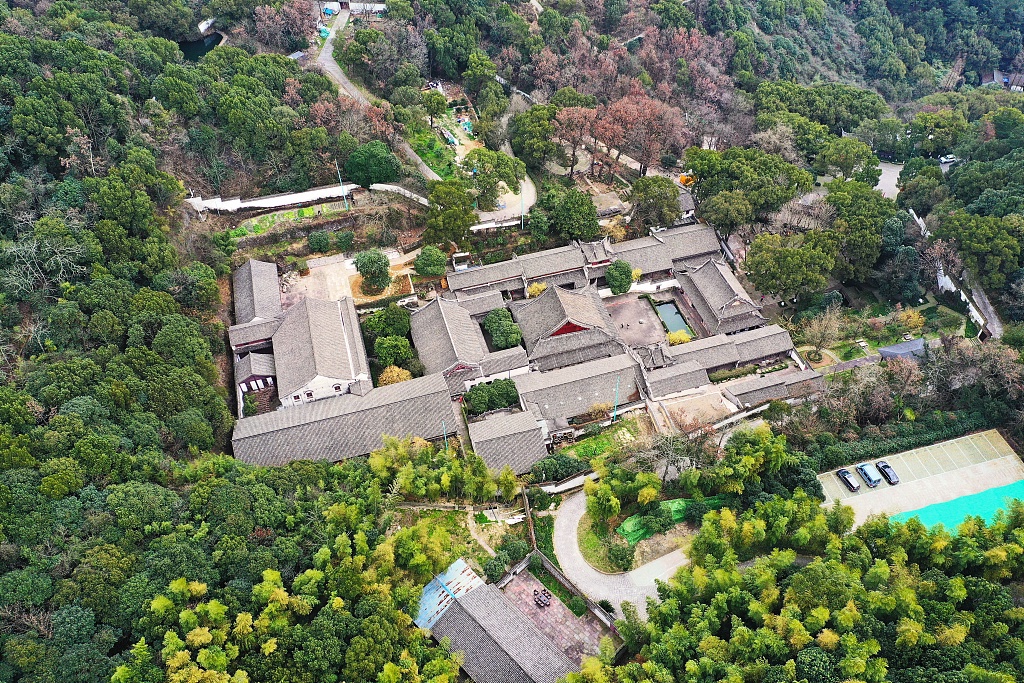 A scenic view of Ningbo Baoguosi