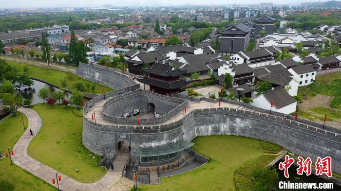 A scenic view of Ningbo Cicheng Gu Jianzhuqun