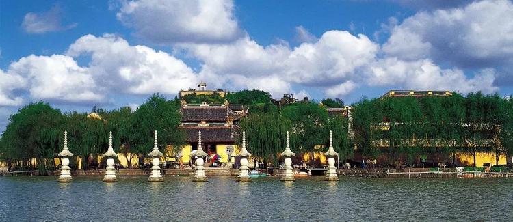A scenic view of Ningbo Jintang Xuexiao Jiuzhi