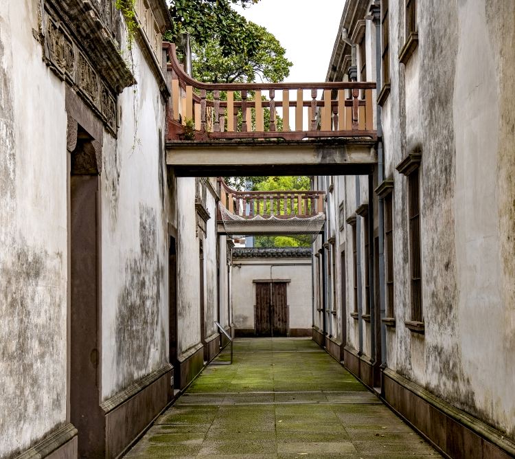A scenic view of Ningbo Longshan Yushi Jiuzhai Jianzhuqun