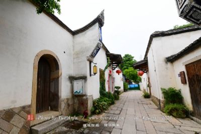 A scenic view of Ningbo Longshan Yushi Jiuzhai Jianzhuqun