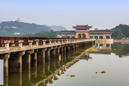 A scenic view of Ningbo Nandu Guangjiqiao