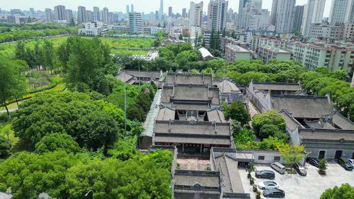 A scenic view of Ningbo Qingan Huiguan
