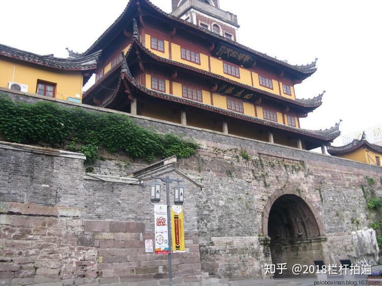 A scenic view of Ningbo Yongfengku Yizhi