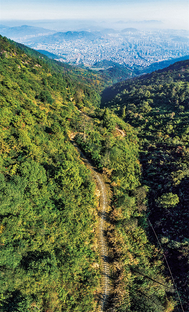 A scenic view of Ningde Baiheling Fuwen Gudao