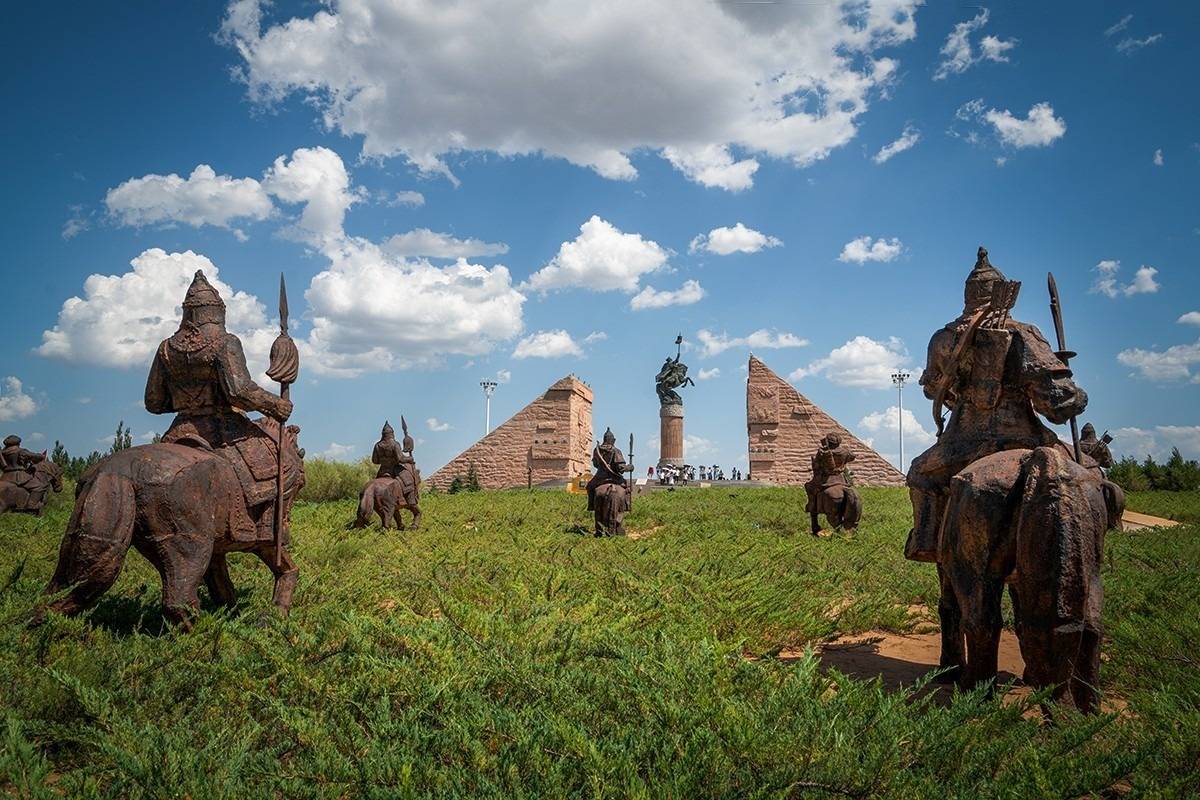 A scenic view of Ordos Chengjisihanling