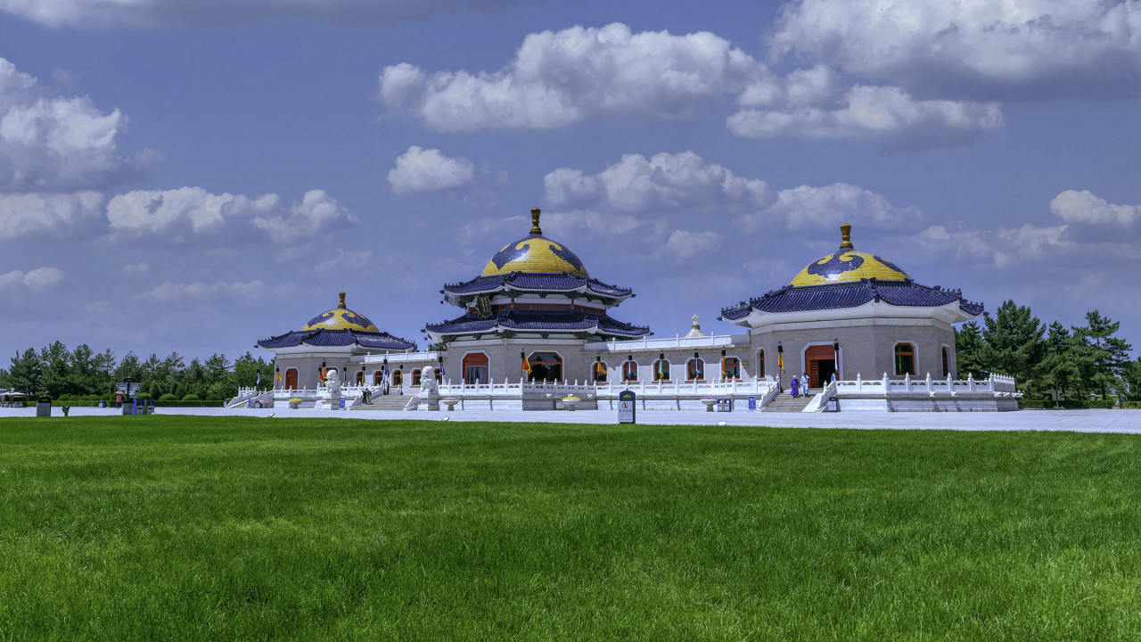 A scenic view of Ordos Huoluochaidengchengzhi
