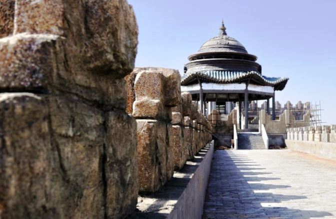 A scenic view of Ordos Huoluochaidengchengzhi