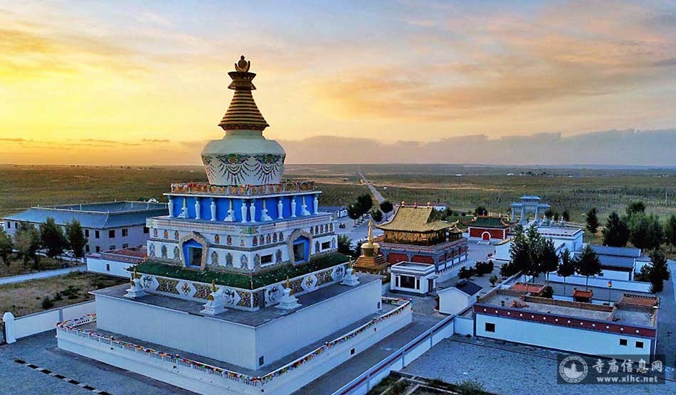 A scenic view of Ordos Sharitemotumiao