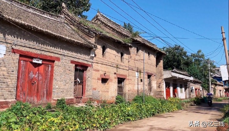 A scenic view of Pingdingshan Baoanguchengyizhi