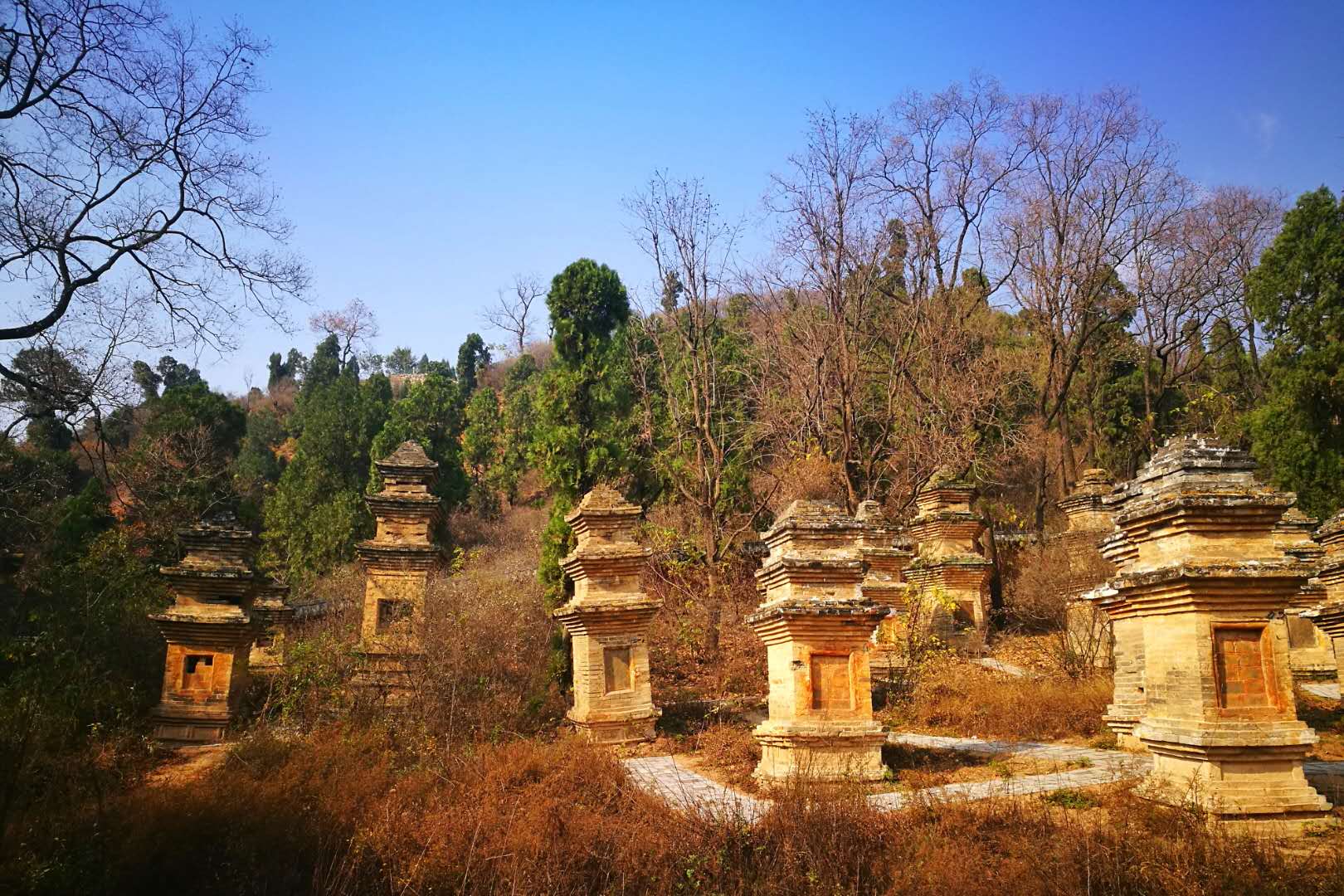 A scenic view of Pingdingshan Fengxuesijitialin