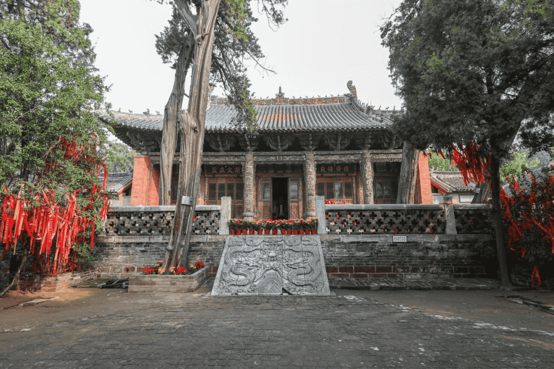 A scenic view of Pingdingshan Jiaxianwenmiao