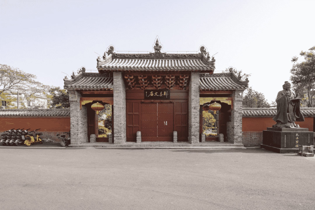 A scenic view of Pingdingshan Jiaxianwenmiao