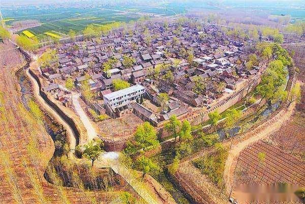 A scenic view of Pingdingshan Linfengzhai