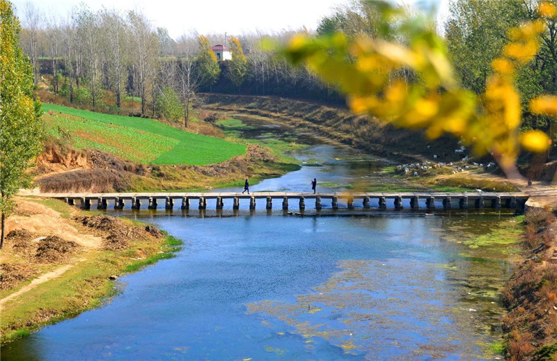 A scenic view of Pingdingshan Longquanliheshiqiao