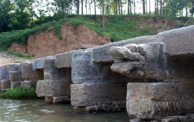 A scenic view of Pingdingshan Longquanliheshiqiao