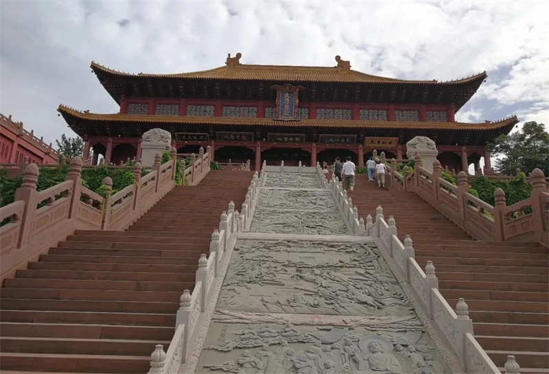 A scenic view of Pingdingshan Ruzhouwenmiao