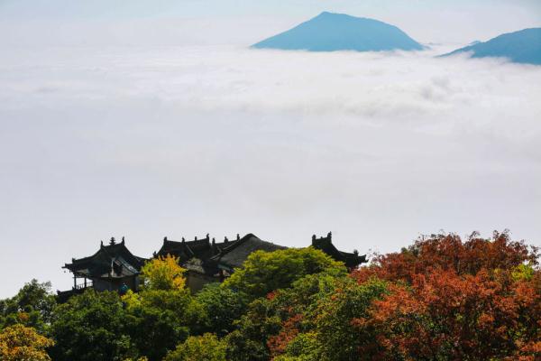 A scenic view of Pingliang Kongtongshan Gujianzhuqun