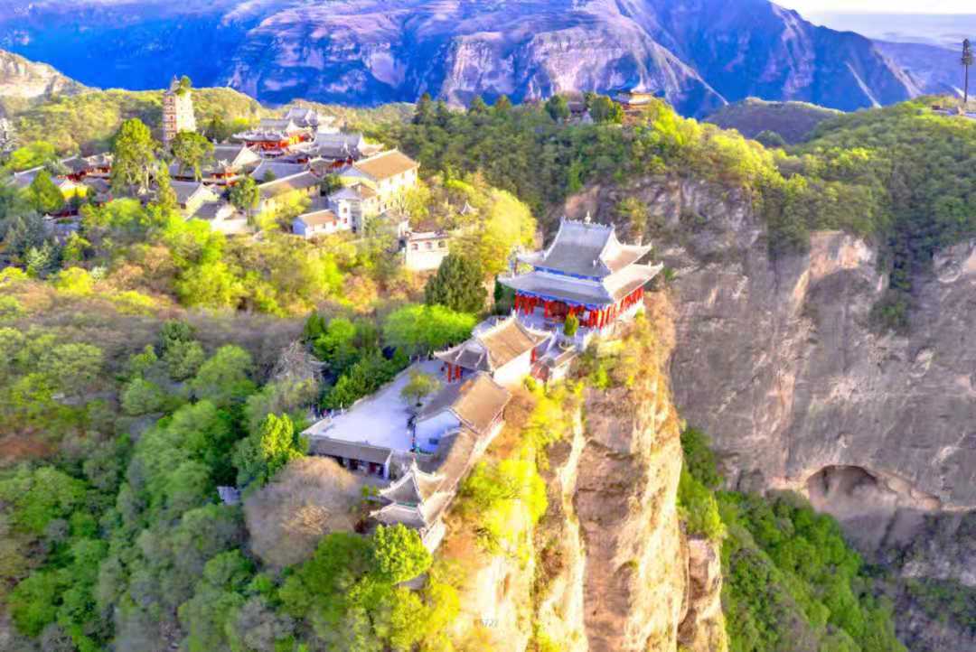 A scenic view of Pingliang Kongtongshan Gujianzhuqun