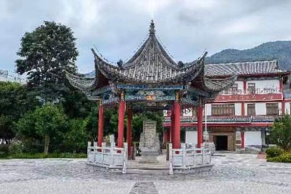 A scenic view of Puer Jinggu Daizu Fosi Jianzhuqun