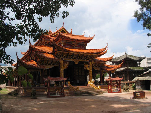 A scenic view of Puer Jinggu Daizu Fosi Jianzhuqun