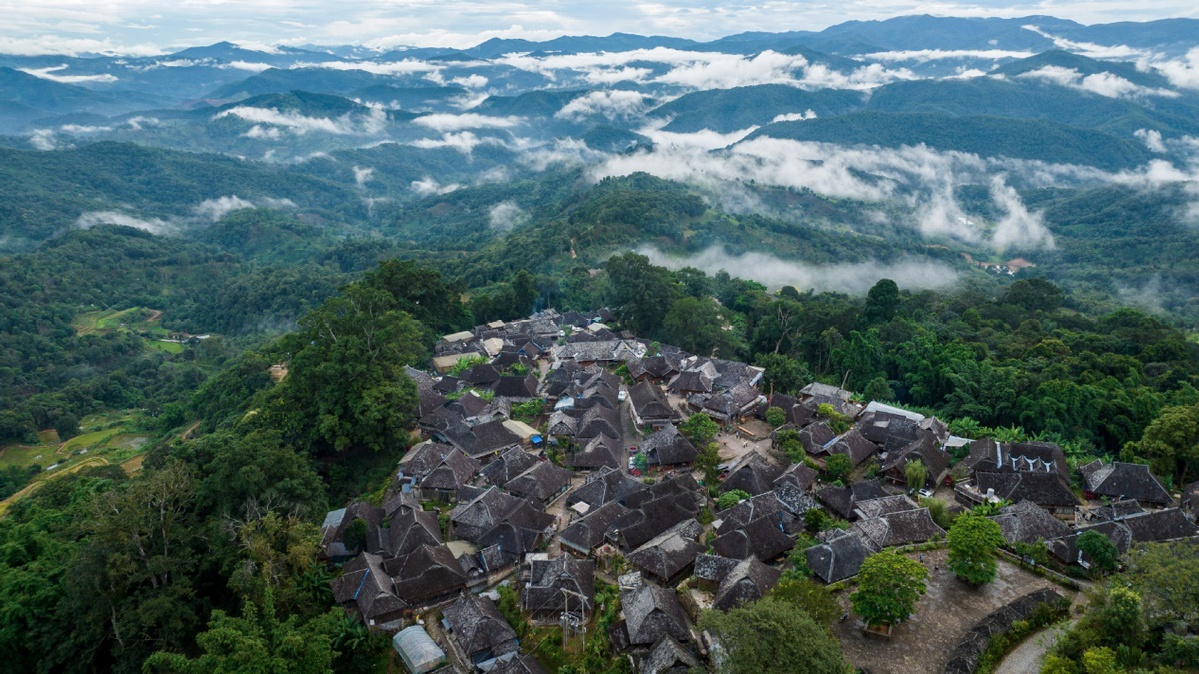 A scenic view of Puer Jingmai Guchayuan