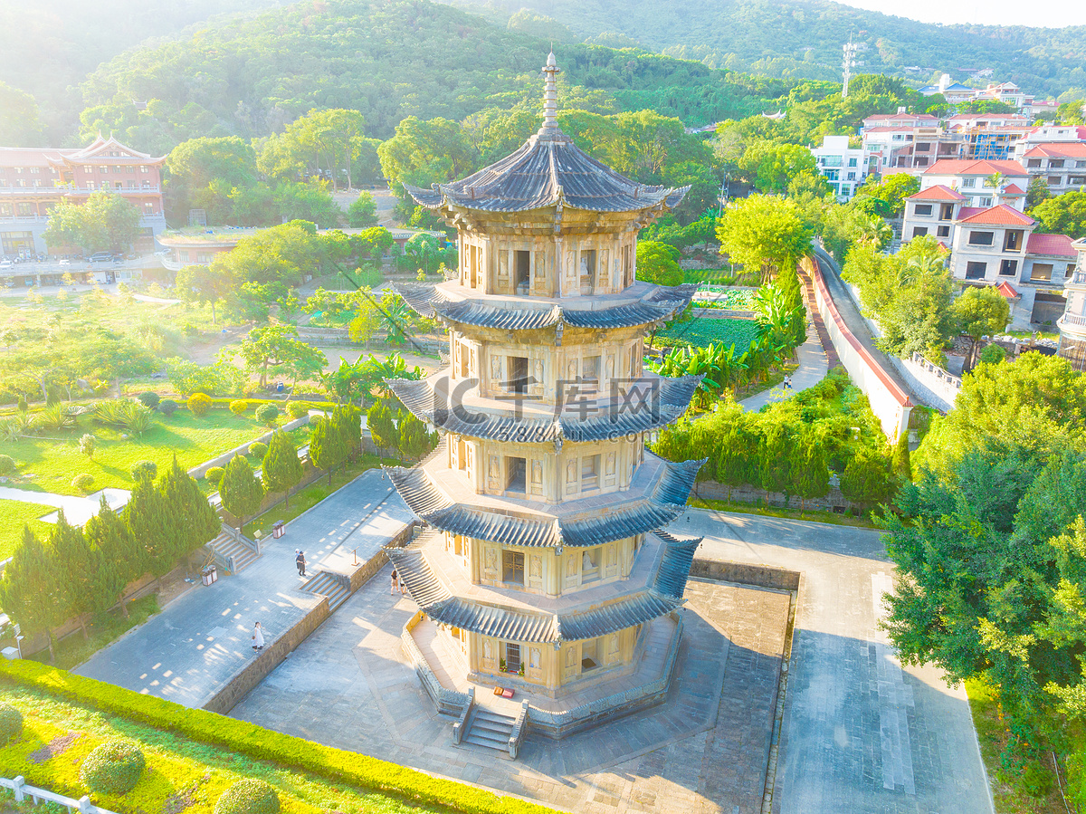 A scenic view of Putian Shijia Wenfo Ta