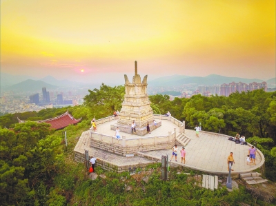 A scenic view of Putian Tianzhong Wanshou Ta