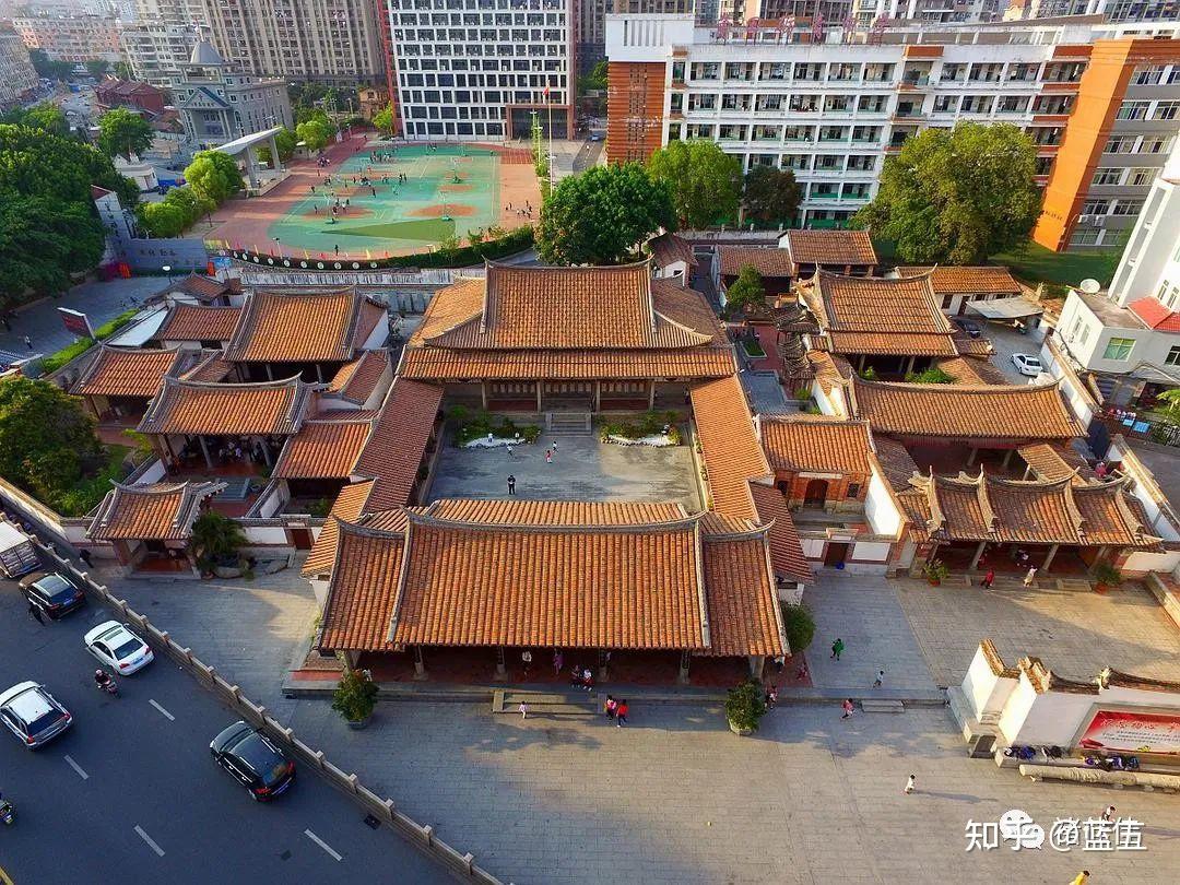 A scenic view of Putian Yuanmiaoguan Sanqingdian