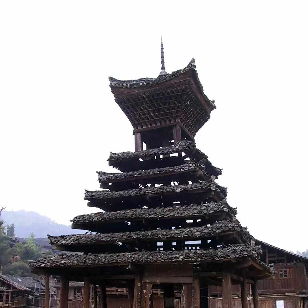 A scenic view of Qiandongnan Shudong Duzhu Gulou