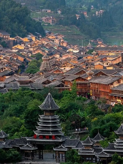 A scenic view of Qiandongnan Yanmen Zhangguansi Cheng