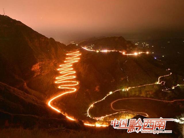 A scenic view of Qianxinan Ershisidaoguai Kangzhan Gonglu