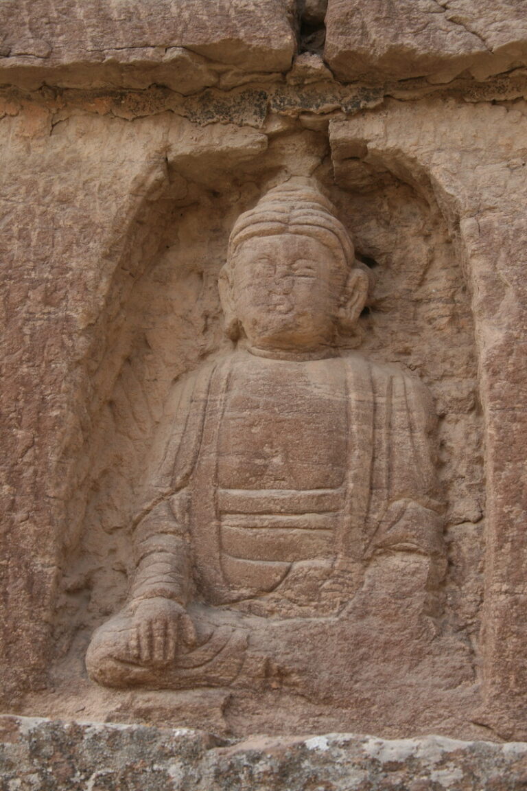 Discover the Serenity of Qingyang Baima Zaoxiangta: A Hidden Gem in Gansu