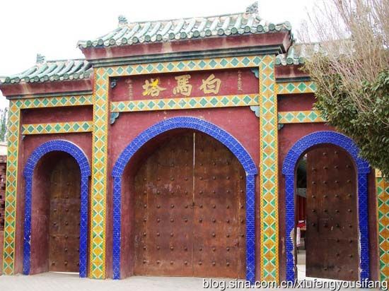 A scenic view of Qingyang Baima Zaoxiangta