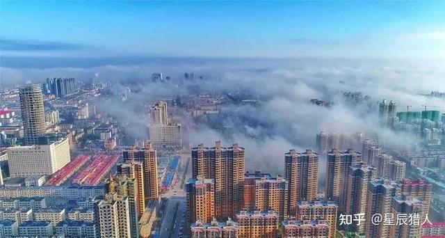 A scenic view of Qingyang Donghuachi Ta