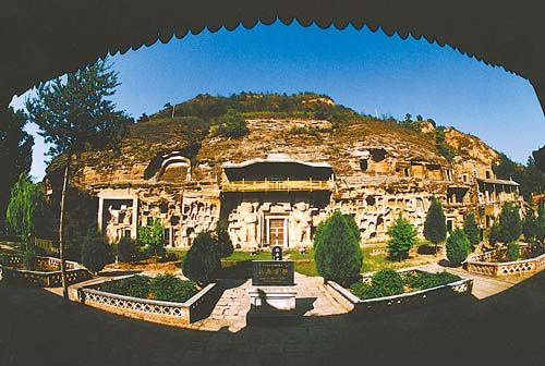 A scenic view of Qingyang Shikongsi Shiku