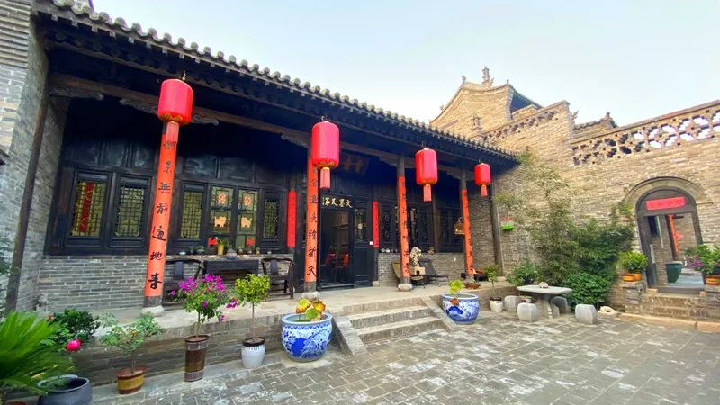 A scenic view of Qingyang Zhoujiu Bangmufang