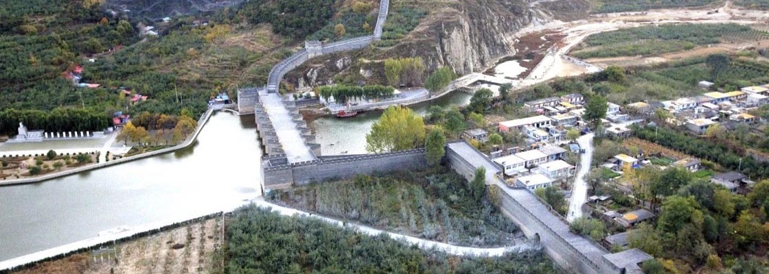 A scenic view of Qinhuangdao Great Wall Jiumentou