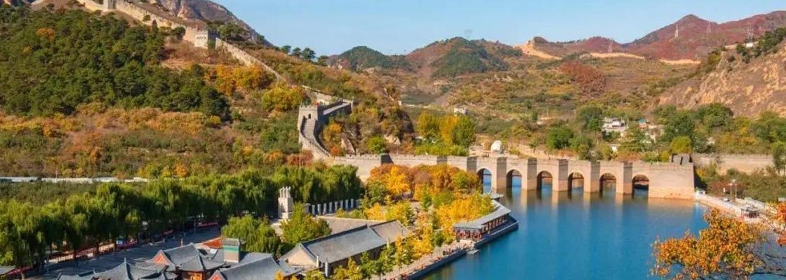 A scenic view of Qinhuangdao Great Wall Jiumentou