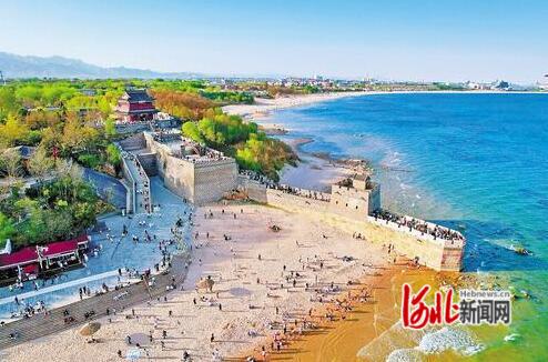 A scenic view of Qinhuangdao Great Wall Shanhaiguan