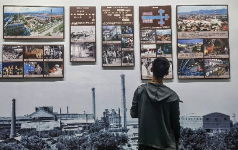 A scenic view of Qinhuangdao Yaohua Glass Factory Site