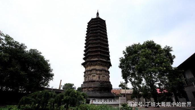 A scenic view of Qinhuangdao Yuanying Temple Pagoda